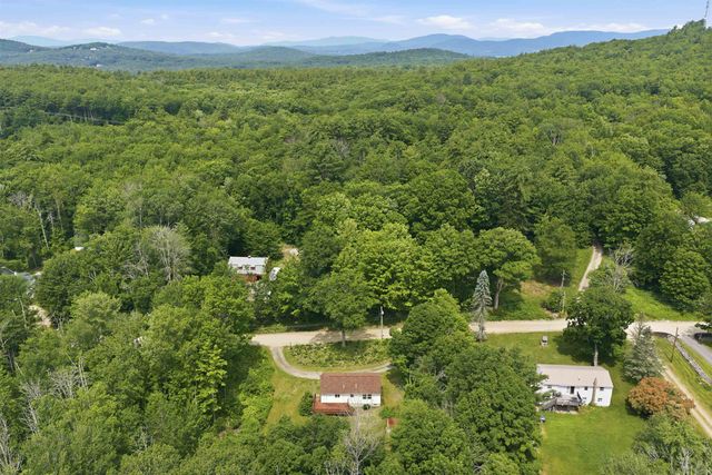 39 Old Center Harbor Road, Meredith, NH 03253