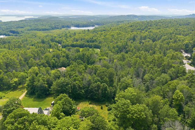 39 Old Center Harbor Road, Meredith, NH 03253
