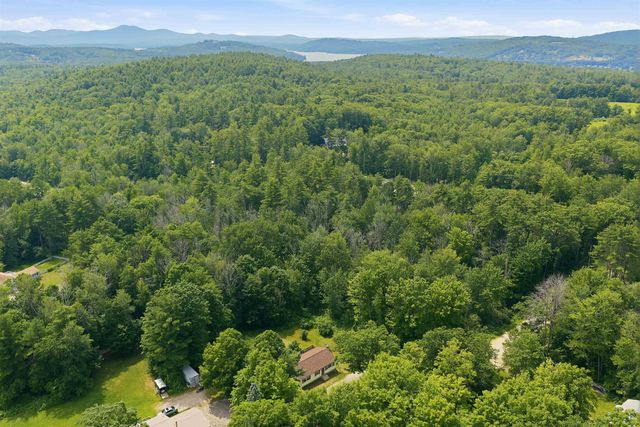 39 Old Center Harbor Road, Meredith, NH 03253