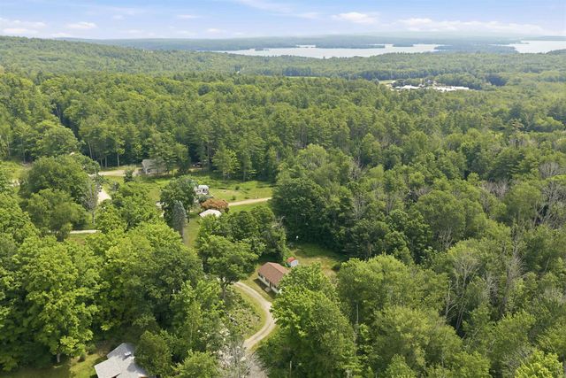 39 Old Center Harbor Road, Meredith, NH 03253