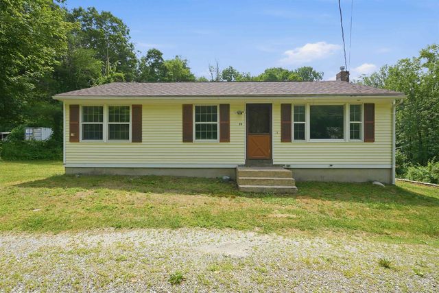 39 Old Center Harbor Road, Meredith, NH 03253