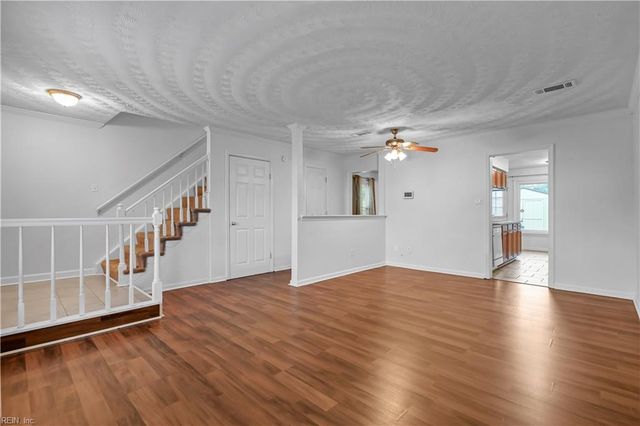 801 Pencil Box WAY, Virginia Beach, VA 23462