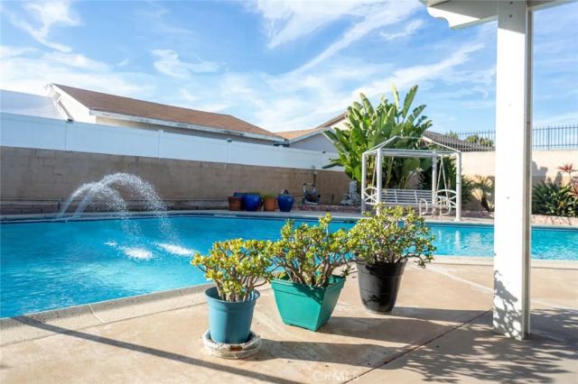 9915 Rose, Bellflower, CA 90706