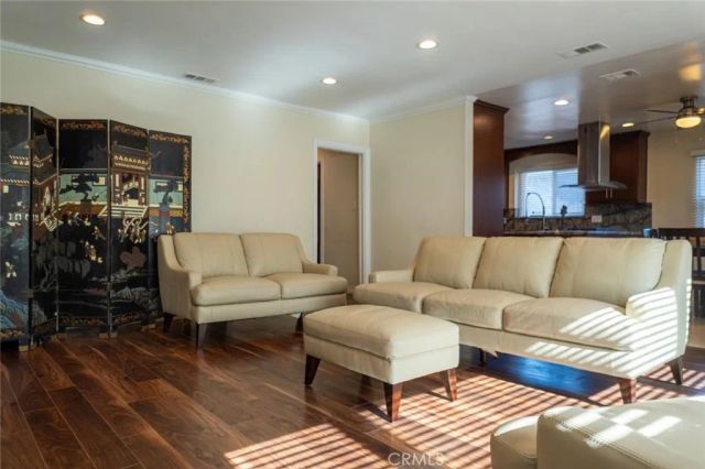 9915 Rose, Bellflower, CA 90706