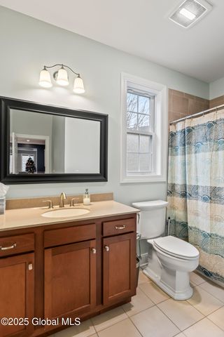 3 Grace Court, Clifton Park, NY 12065