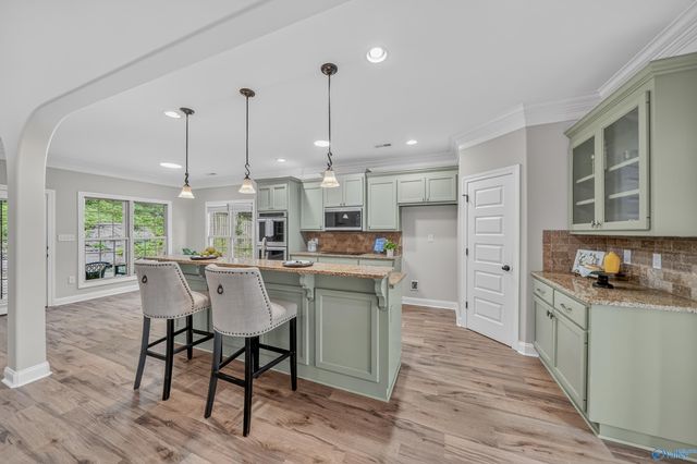 7087 Pale Dawn Place SE, Owens Cross Roads, AL 35763