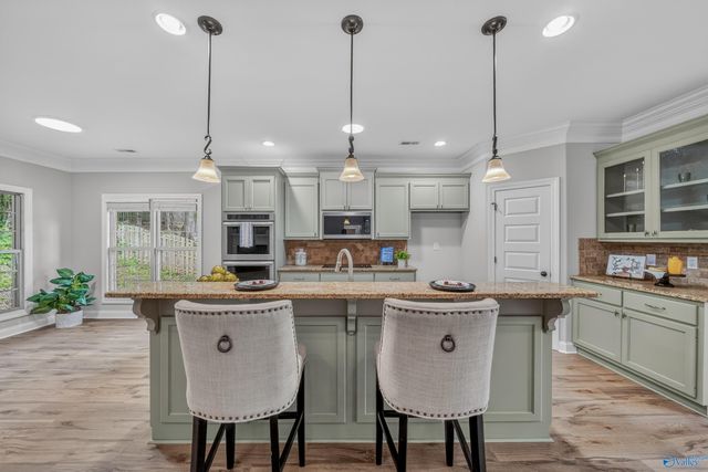7087 Pale Dawn Place SE, Owens Cross Roads, AL 35763