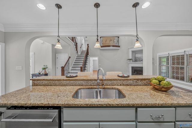 7087 Pale Dawn Place SE, Owens Cross Roads, AL 35763