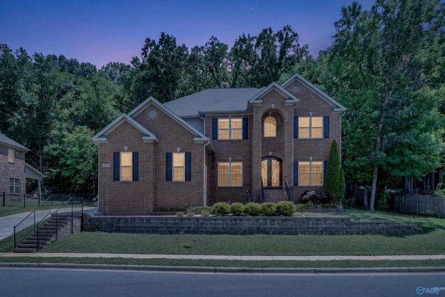 7087 Pale Dawn Place SE, Owens Cross Roads, AL 35763