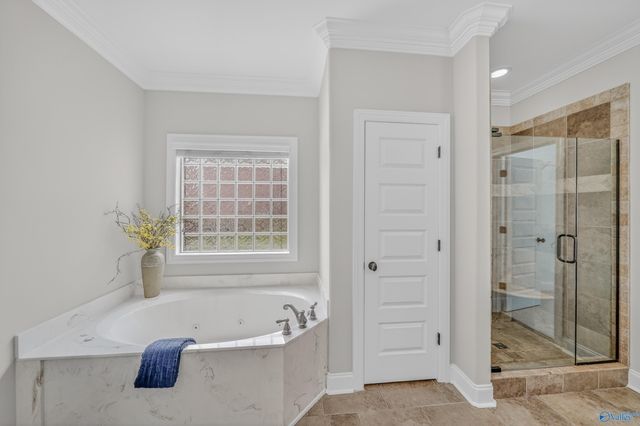 7087 Pale Dawn Place SE, Owens Cross Roads, AL 35763