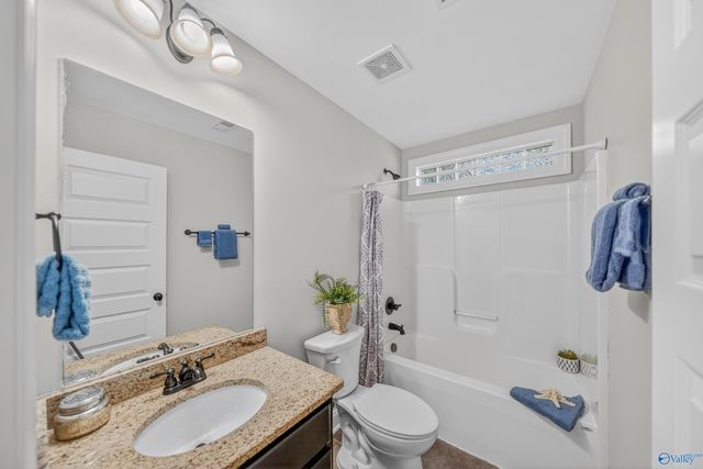 7087 Pale Dawn Place SE, Owens Cross Roads, AL 35763