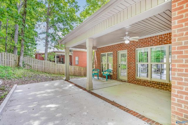 7087 Pale Dawn Place SE, Owens Cross Roads, AL 35763
