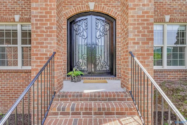 7087 Pale Dawn Place SE, Owens Cross Roads, AL 35763
