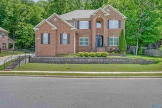 7087 Pale Dawn Place SE, Owens Cross Roads, AL 35763