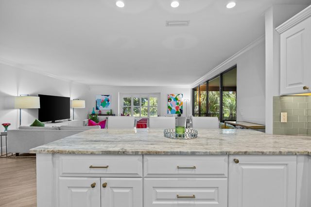 13254 Polo Club Road C204, Wellington, FL 33414