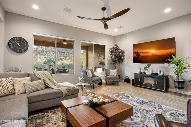 8489 N Lone Ranger Road, Tucson, AZ 85743