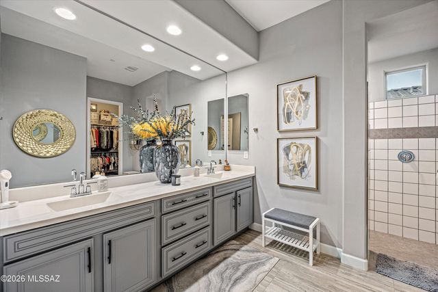 8489 N Lone Ranger Road, Tucson, AZ 85743