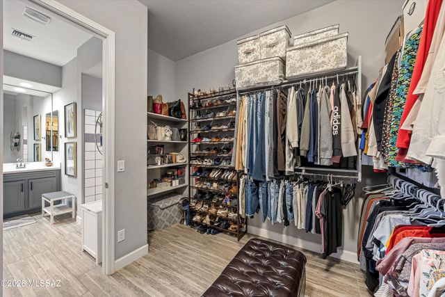 8489 N Lone Ranger Road, Tucson, AZ 85743