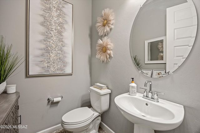 8489 N Lone Ranger Road, Tucson, AZ 85743