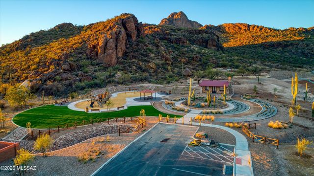 8489 N Lone Ranger Road, Tucson, AZ 85743