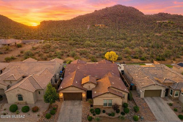 8489 N Lone Ranger Road, Tucson, AZ 85743