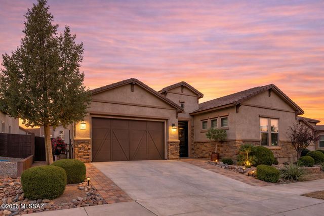 8489 N Lone Ranger Road, Tucson, AZ 85743