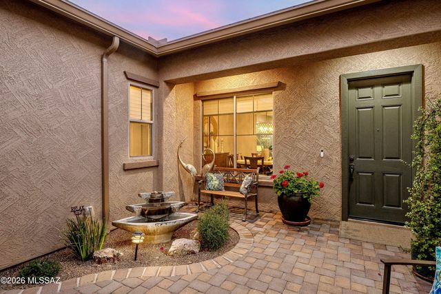 8489 N Lone Ranger Road, Tucson, AZ 85743