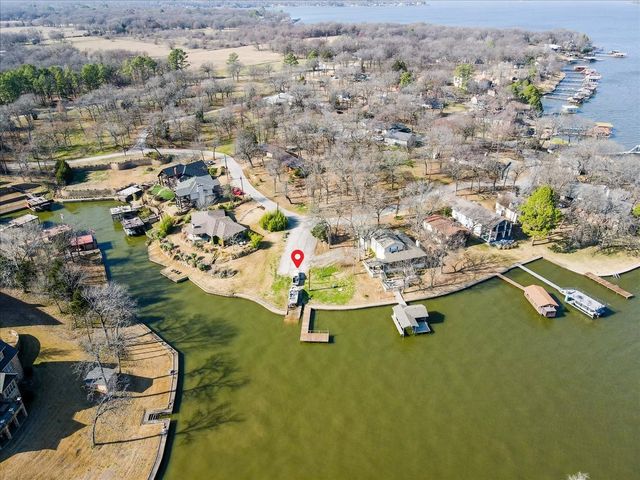 705 Heather Woods Drive, Tool, TX 75143