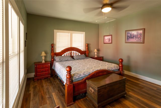 340 a W 3rd Street, Baird, TX 79504