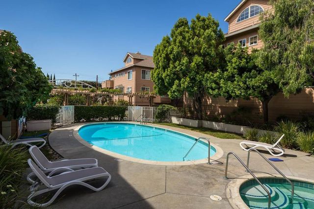 444 San Antonio Road 1A, Palo Alto, CA 94306