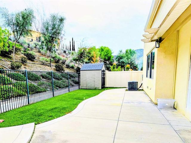 24440 Periwinkle Way, Lake Elsinore, CA 92532