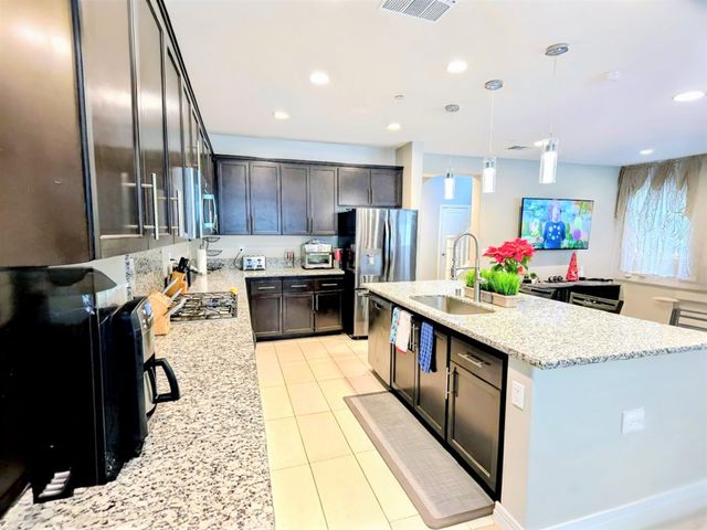 24440 Periwinkle Way, Lake Elsinore, CA 92532