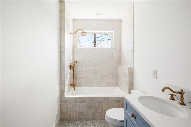 6022 Ben Parks Road, Murrayville, GA 30564