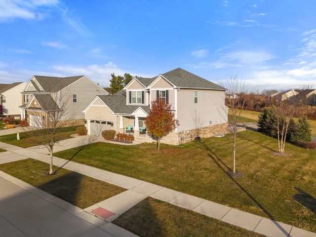 16089 Diamante Drive, Macomb Twp, MI 48044