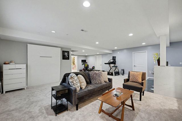 16089 Diamante Drive, Macomb Twp, MI 48044