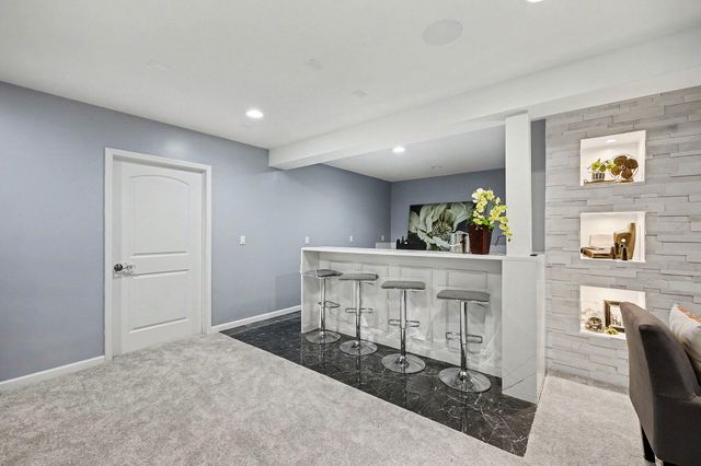 16089 Diamante Drive, Macomb Twp, MI 48044