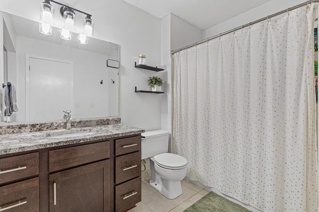 792 Tanglewood Drive, Shoreview, MN 55126