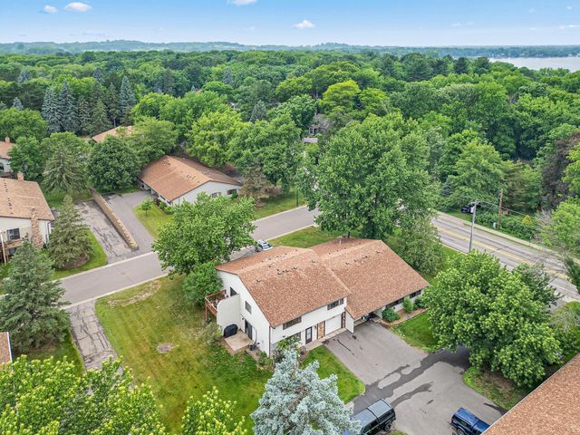 792 Tanglewood Drive, Shoreview, MN 55126