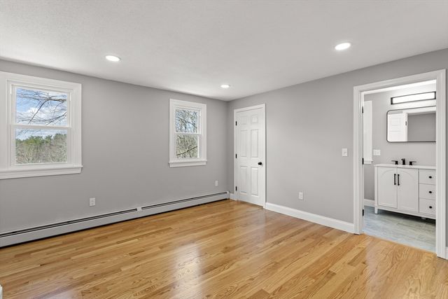 25 Rock Rd, Tyngsborough, MA 01879