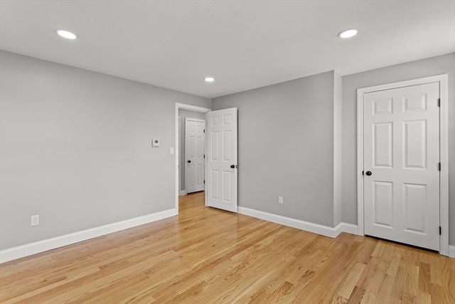 25 Rock Rd, Tyngsborough, MA 01879