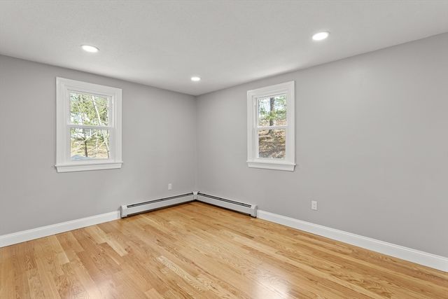 25 Rock Rd, Tyngsborough, MA 01879