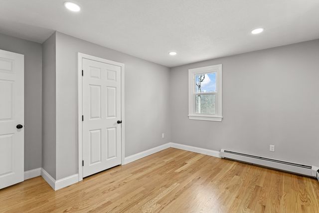 25 Rock Rd, Tyngsborough, MA 01879