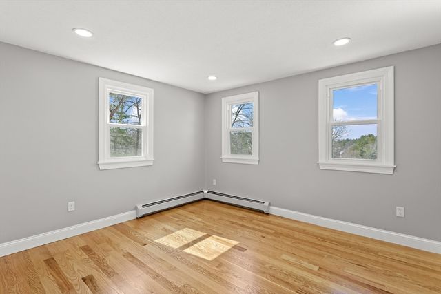 25 Rock Rd, Tyngsborough, MA 01879