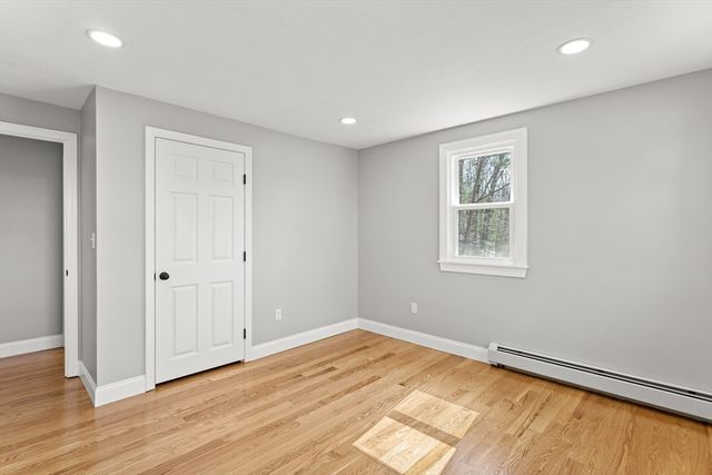 25 Rock Rd, Tyngsborough, MA 01879