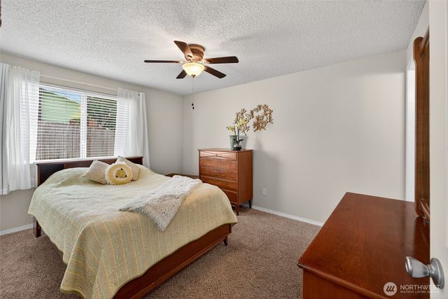 30312 10th Avenue S, Federal Way, WA 98003