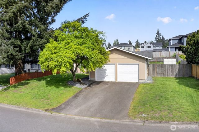 30312 10th Avenue S, Federal Way, WA 98003