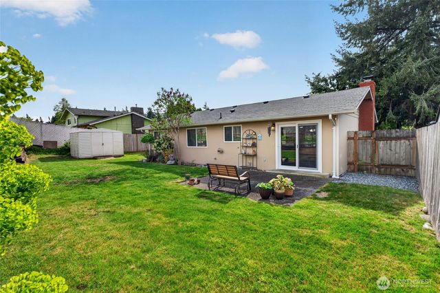 30312 10th Avenue S, Federal Way, WA 98003