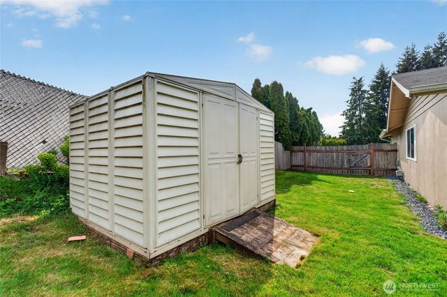 30312 10th Avenue S, Federal Way, WA 98003