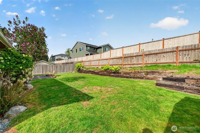 30312 10th Avenue S, Federal Way, WA 98003