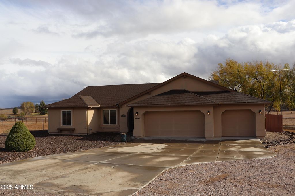 3895 Yo He Wah Drive, Chino Valley, AZ 86323